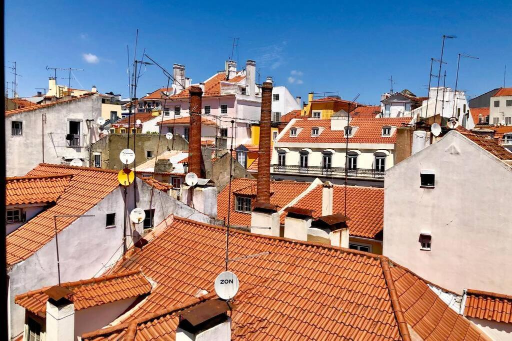 32 Top - Center Of Lisbon Duplex Apartment, Barrio Alto Dış mekan fotoğraf