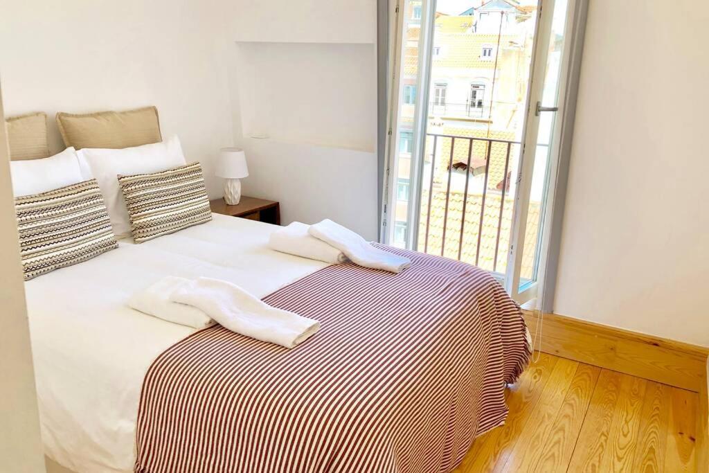 32 Top - Center Of Lisbon Duplex Apartment, Barrio Alto Dış mekan fotoğraf