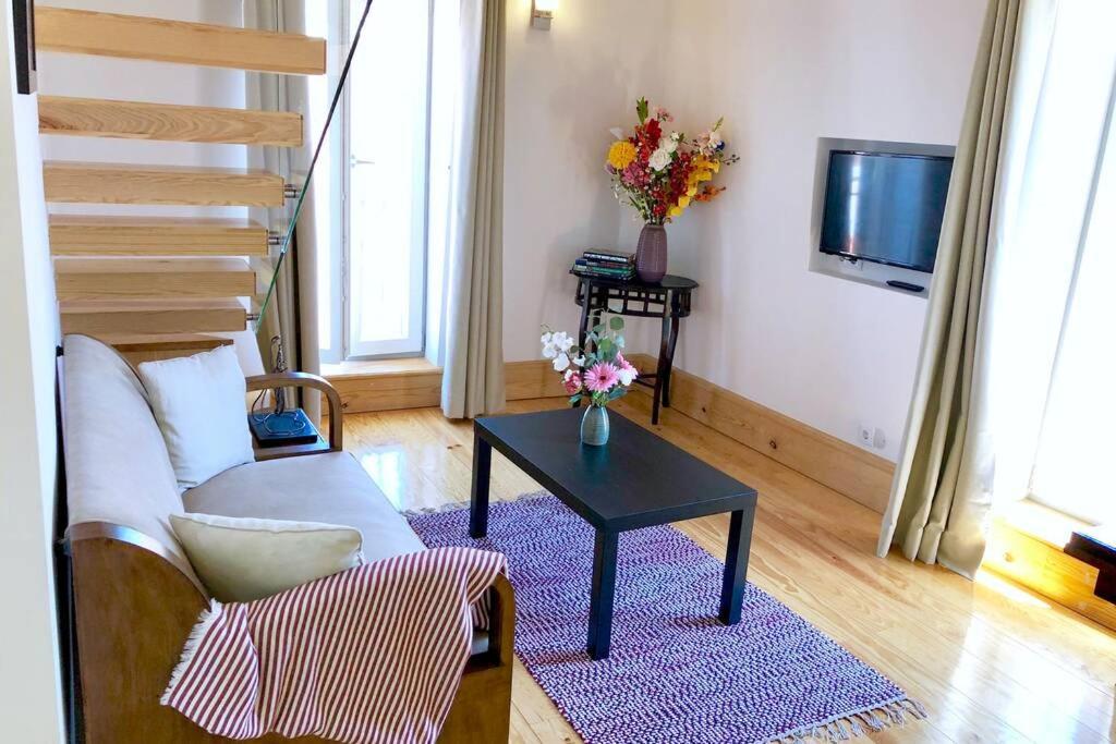 32 Top - Center Of Lisbon Duplex Apartment, Barrio Alto Dış mekan fotoğraf