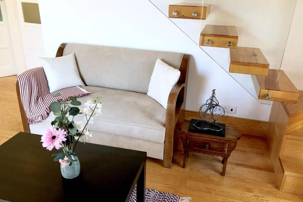 32 Top - Center Of Lisbon Duplex Apartment, Barrio Alto Dış mekan fotoğraf