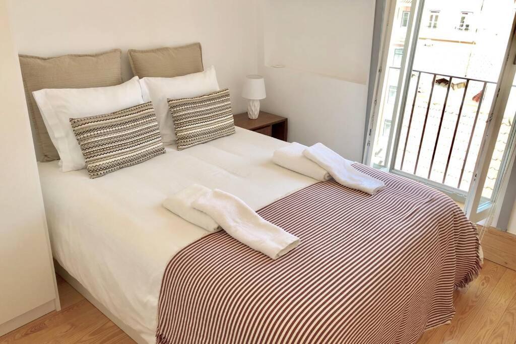 32 Top - Center Of Lisbon Duplex Apartment, Barrio Alto Dış mekan fotoğraf